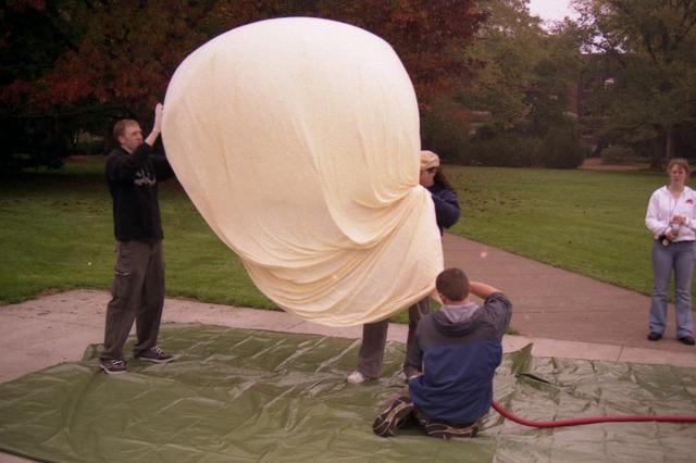 s02 inflating balloon